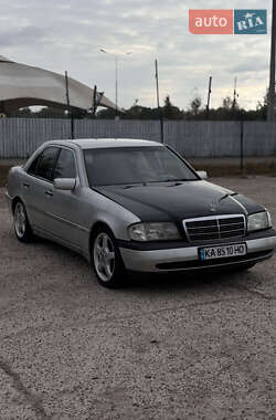 Mercedes-Benz C-Class  1995