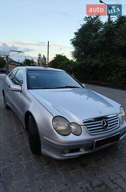 Mercedes-Benz C-Class  2004