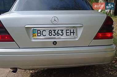 Mercedes-Benz C-Class 1993