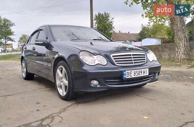 Mercedes-Benz C-Class  2004