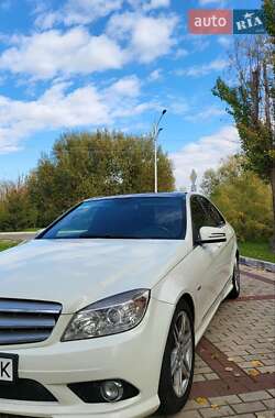 Mercedes-Benz C-Class  2010