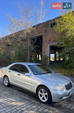 Mercedes-Benz C-Class  2003