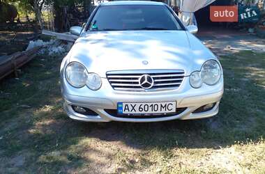 Mercedes-Benz C-Class 2004
