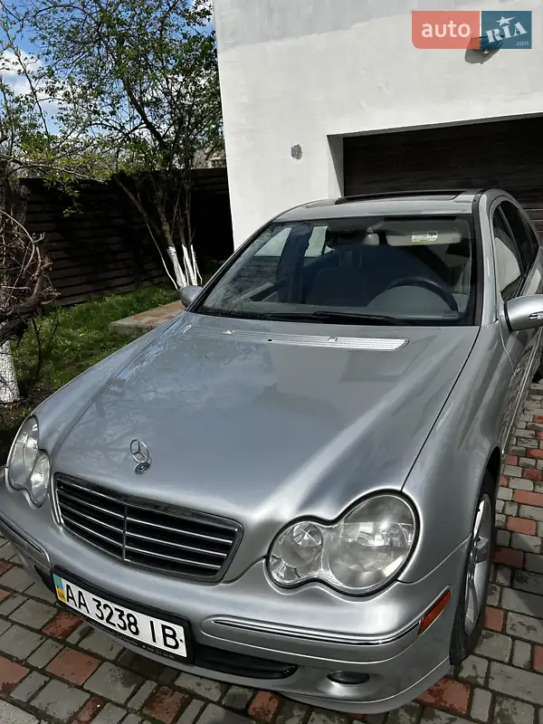 Mercedes-Benz C-Class
