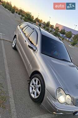 Mercedes-Benz C-Class  2003