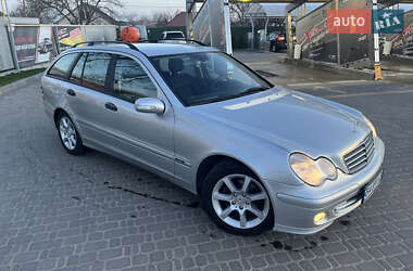Mercedes-Benz C-Class 2005