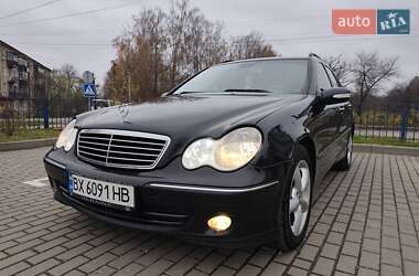 Mercedes-Benz C-Class  2005