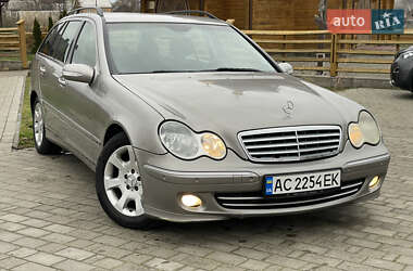 Mercedes-Benz C-Class  2004