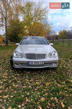 Mercedes-Benz C-Class 2004