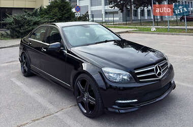 Mercedes-Benz C-Class  2010