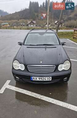 Mercedes-Benz C-Class  2005