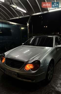 Mercedes-Benz C-Class  2001