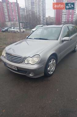 Mercedes-Benz C-Class  2005