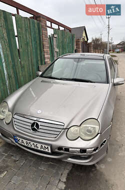 Mercedes-Benz C-Class 2005