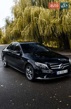 Mercedes-Benz C-Class  2019