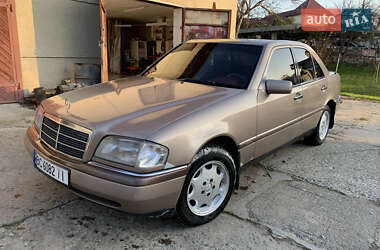 Mercedes-Benz C-Class  1993