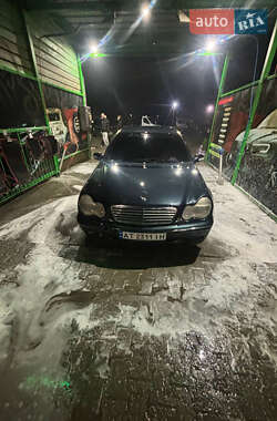 Mercedes-Benz C-Class  2002