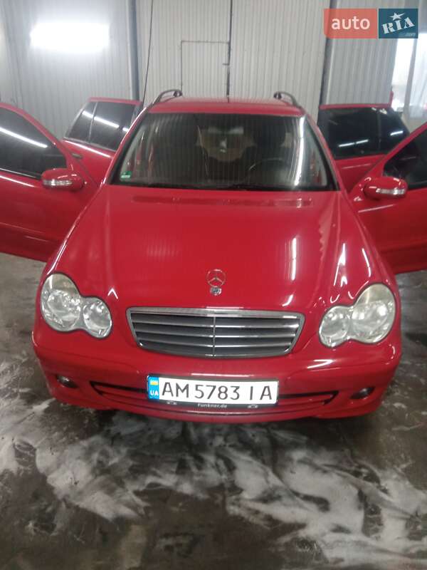 Универсал Mercedes-Benz C-Class