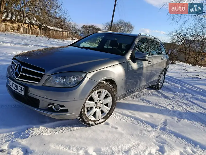 Mercedes-Benz C-Class 2011