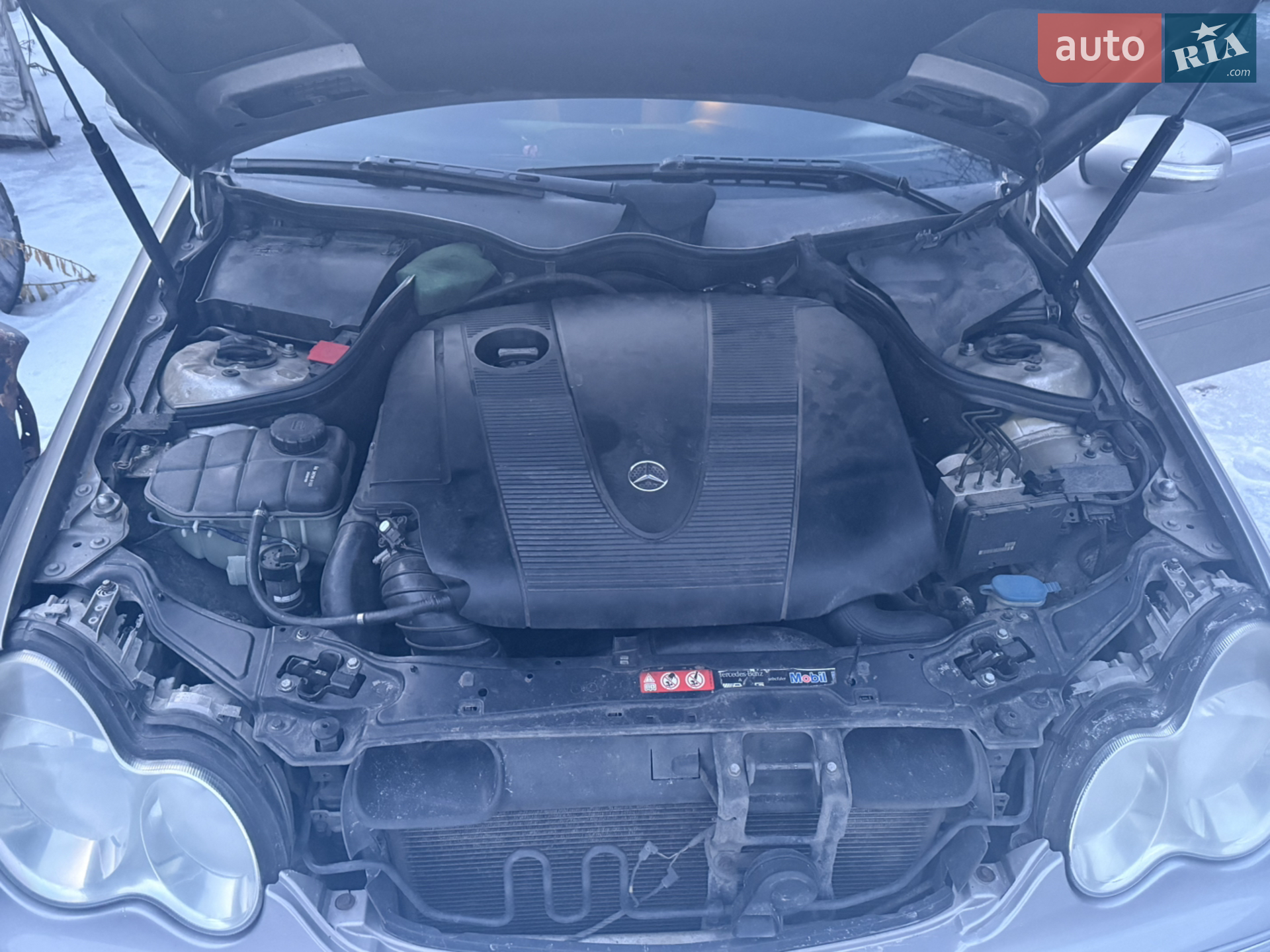 Mercedes-Benz C-Class 2005 VIN WDB2032081F682741 фото оголошення 3 з 14