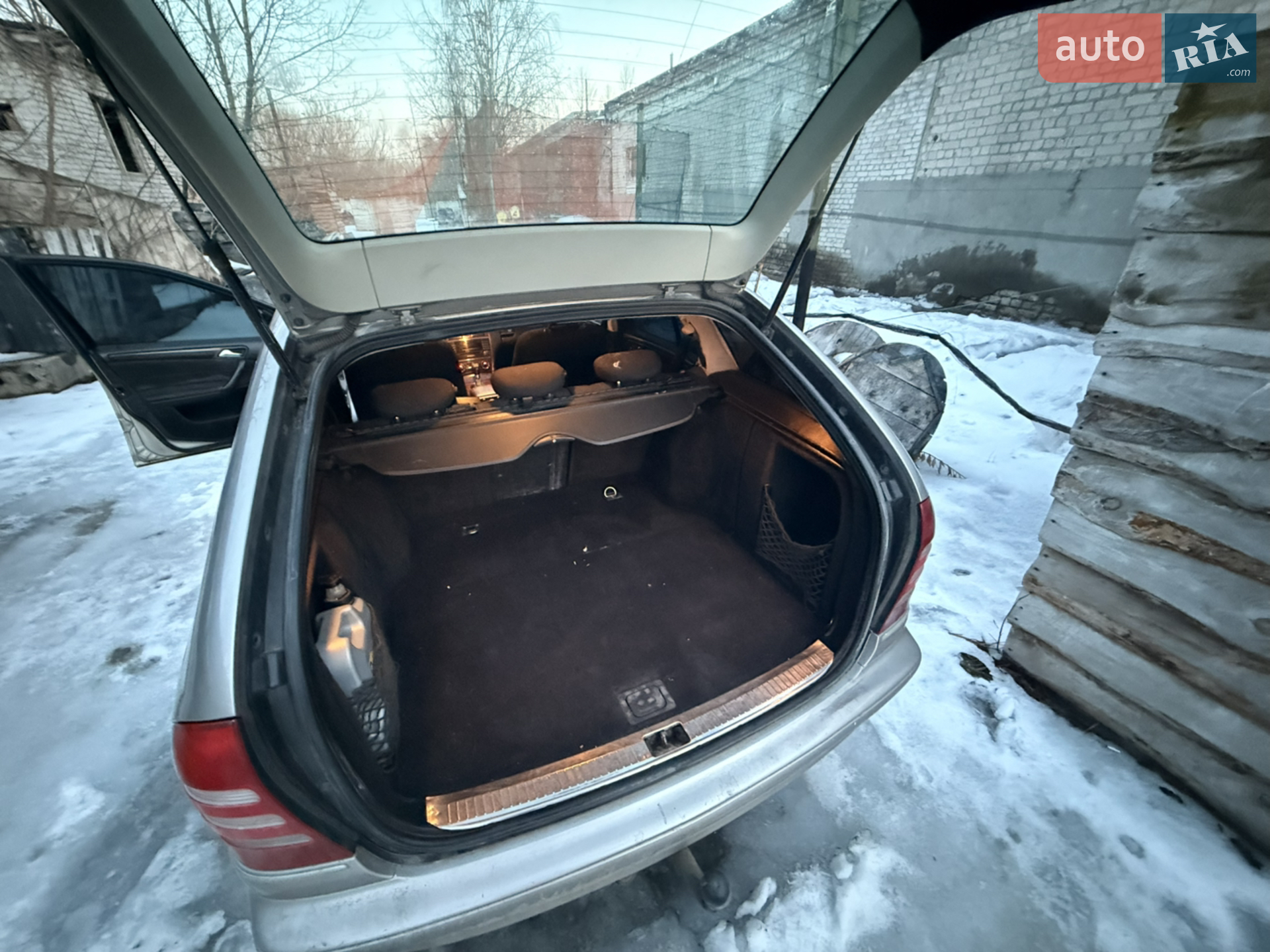 Mercedes-Benz C-Class 2005 VIN WDB2032081F682741 фото оголошення 7 з 14