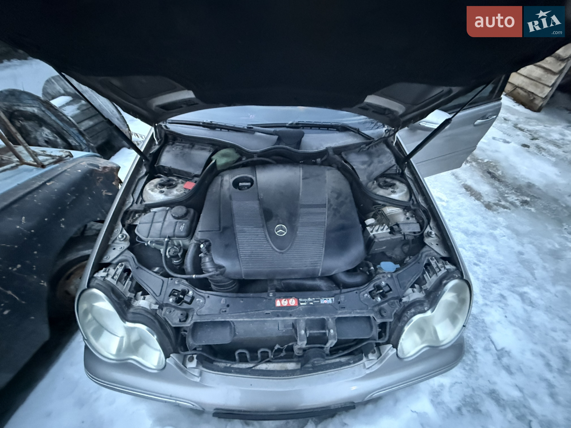 Mercedes-Benz C-Class 2005 VIN WDB2032081F682741 фото оголошення 8 з 14