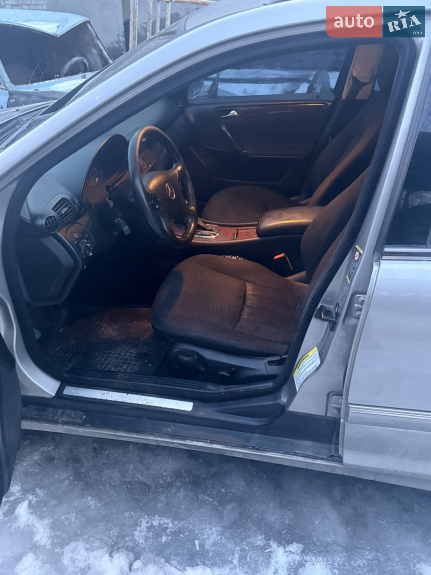 Mercedes-Benz C-Class 2005 VIN WDB2032081F682741 фото оголошення 13 з 14