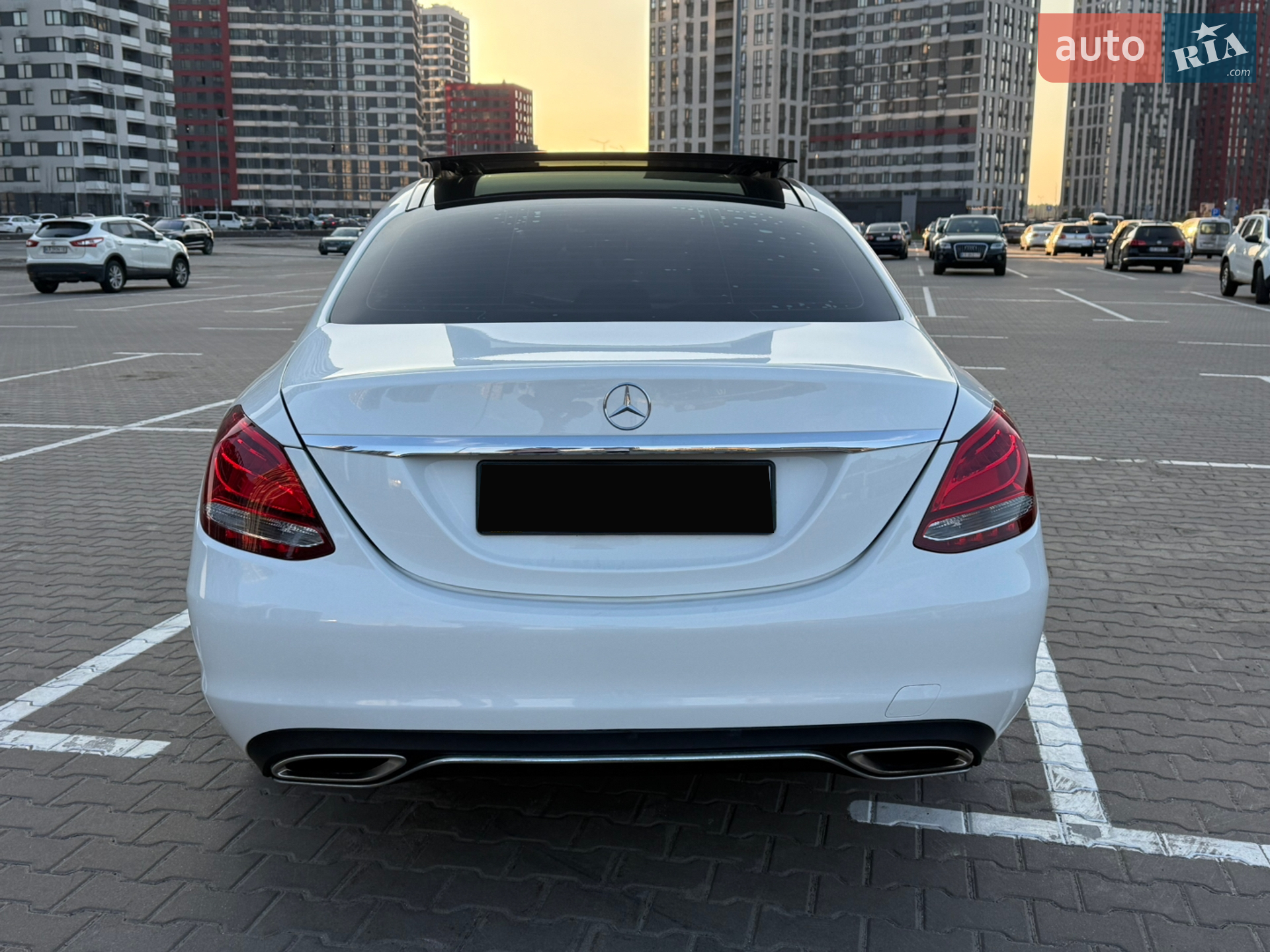 Mercedes-Benz C-Class 2017 VIN WDDWF4JB5HR280155 фото оголошення 5 з 30