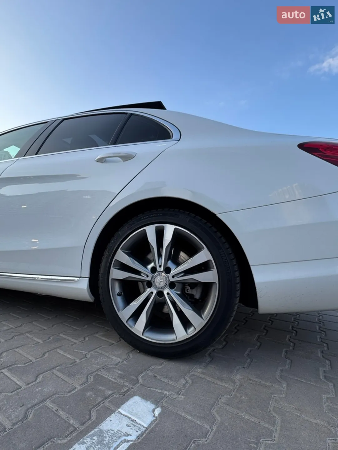 Mercedes-Benz C-Class 2017 VIN WDDWF4JB5HR280155 фото оголошення 7 з 30