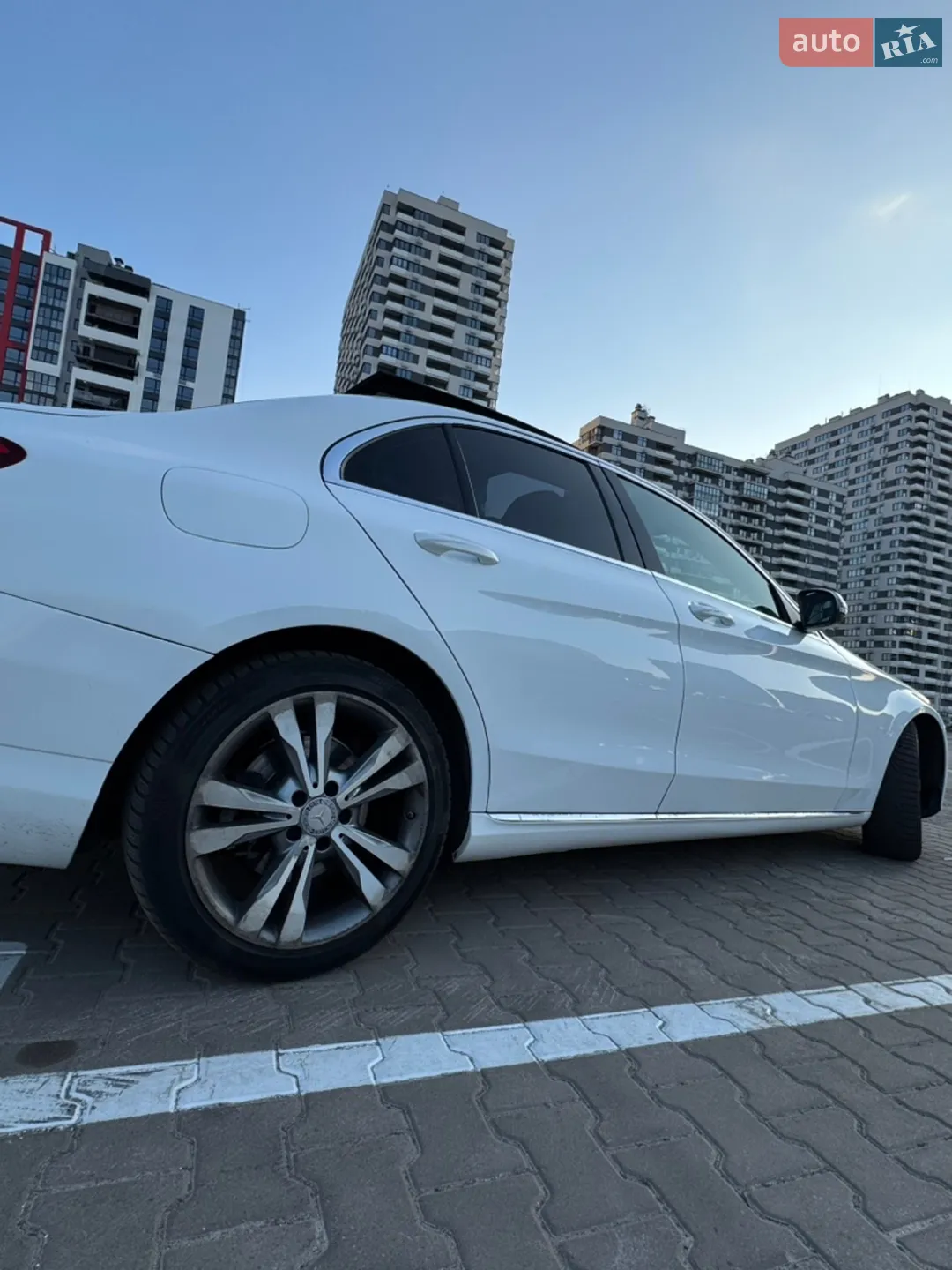 Mercedes-Benz C-Class 2017 VIN WDDWF4JB5HR280155 фото оголошення 8 з 30