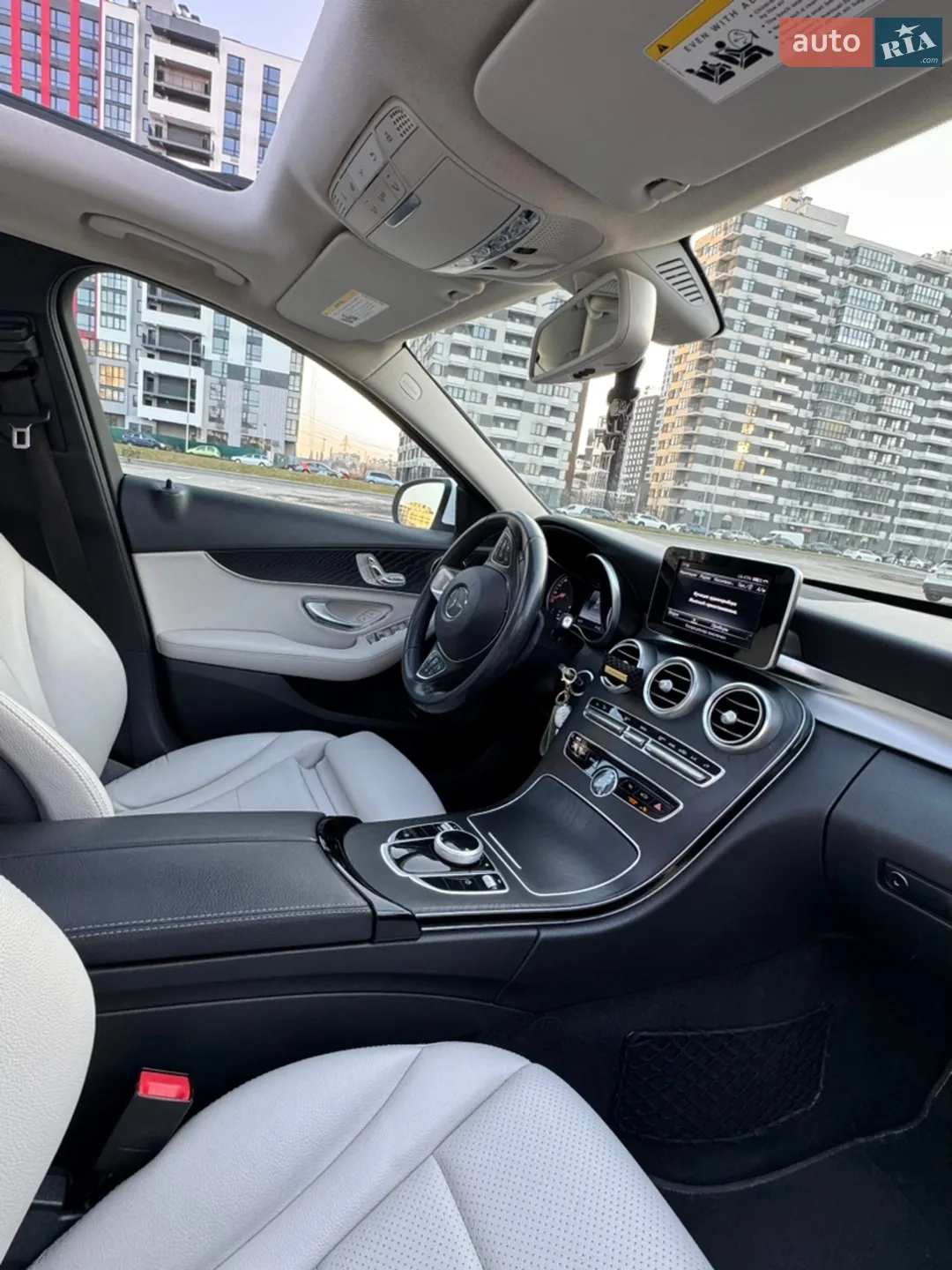 Mercedes-Benz C-Class 2017 VIN WDDWF4JB5HR280155 фото оголошення 10 з 30