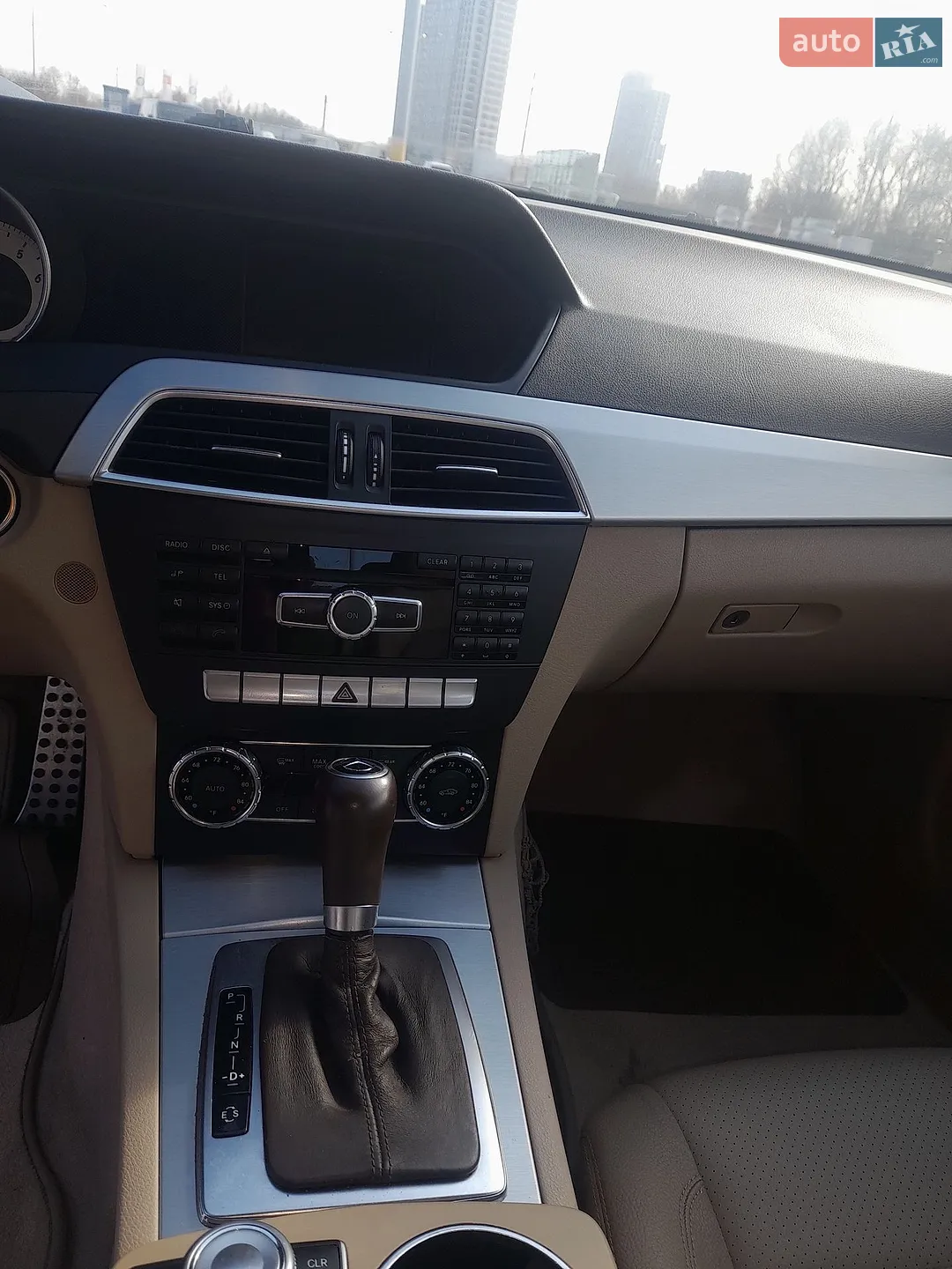 Mercedes-Benz C-Class 2011 VIN WDDGJ4HB2CF743162 фото оголошення 4 з 29