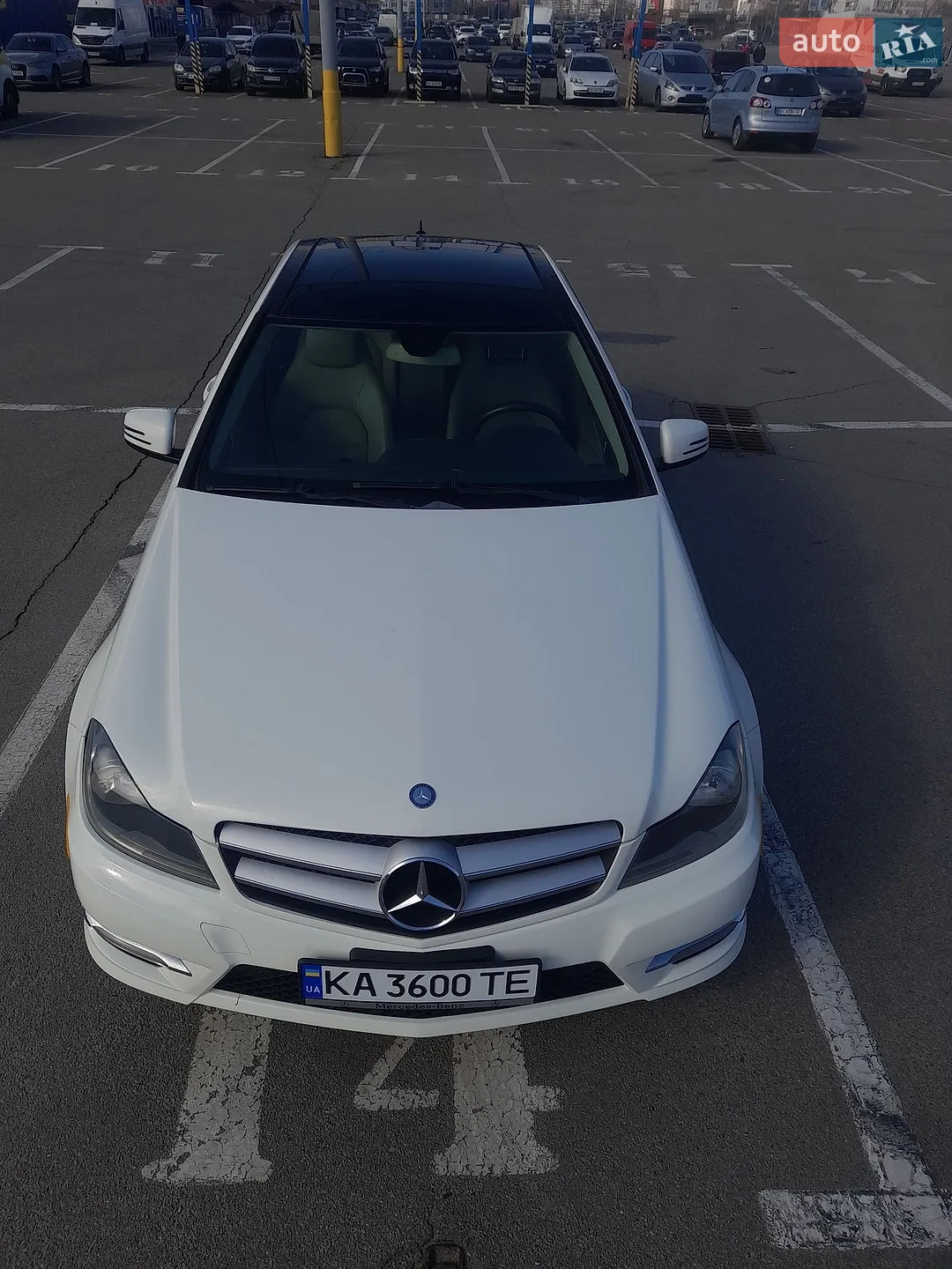 Mercedes-Benz C-Class 2011 VIN WDDGJ4HB2CF743162 фото оголошення 10 з 29
