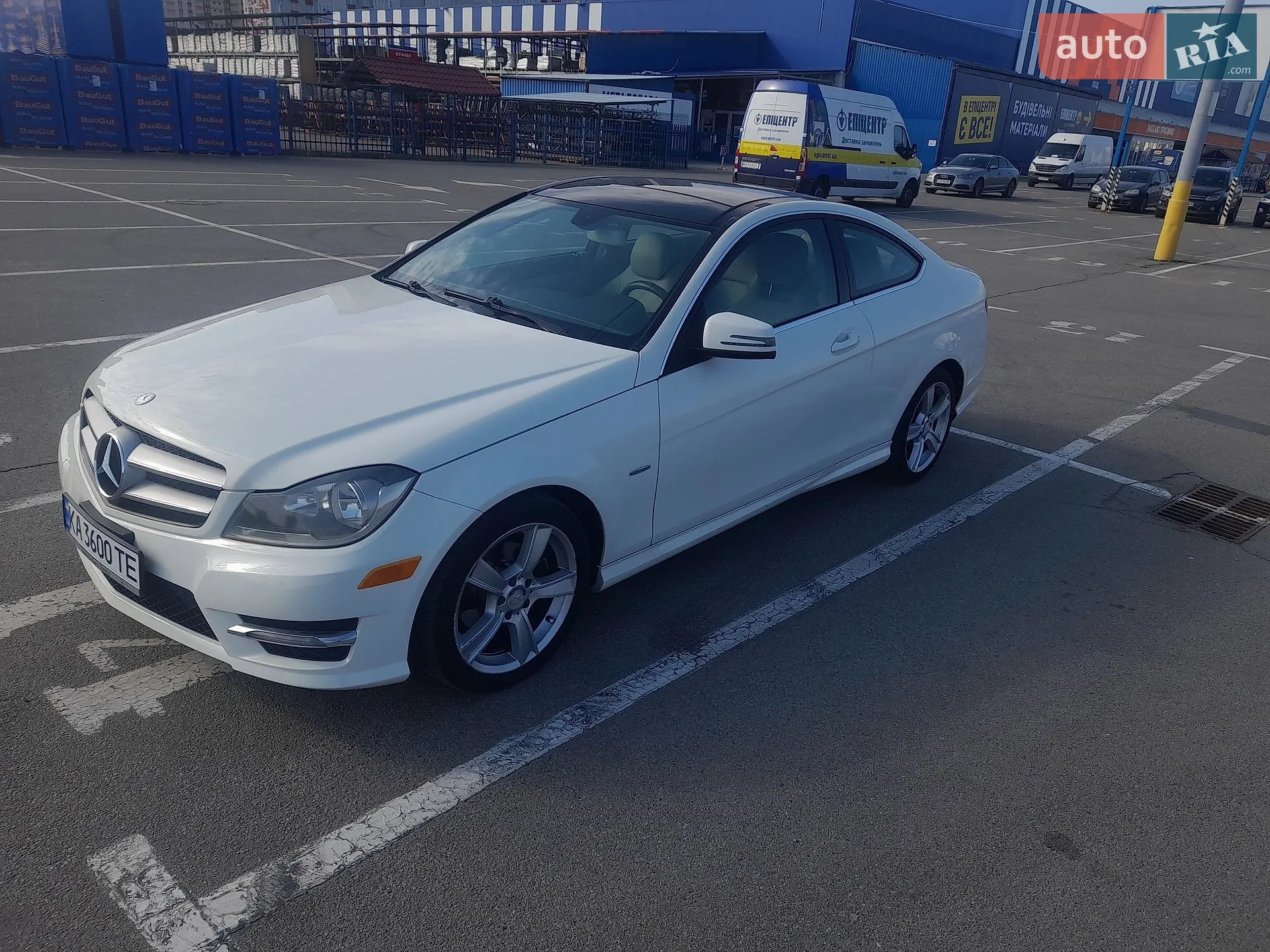 Mercedes-Benz C-Class 2011 VIN WDDGJ4HB2CF743162 фото оголошення 17 з 29