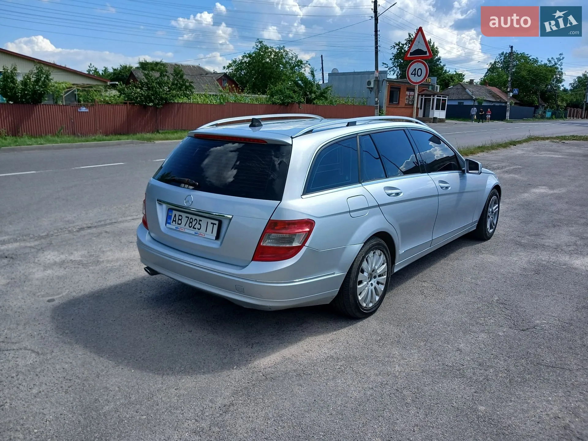 Mercedes-Benz C-Class 2009 VIN WDD2042031F384268 фото оголошення 3 з 5