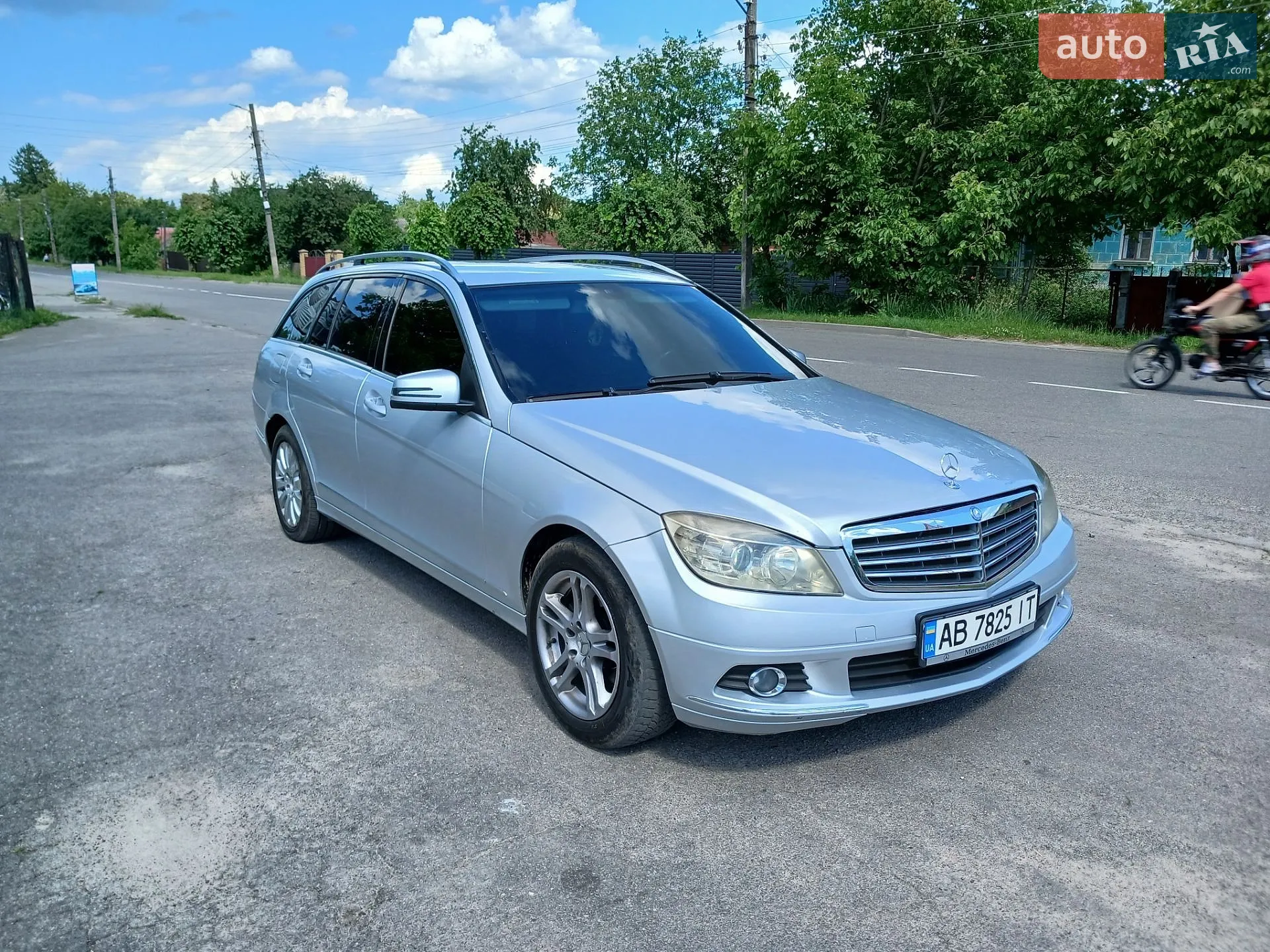 Mercedes-Benz C-Class 2009 VIN WDD2042031F384268 фото оголошення 2 з 5