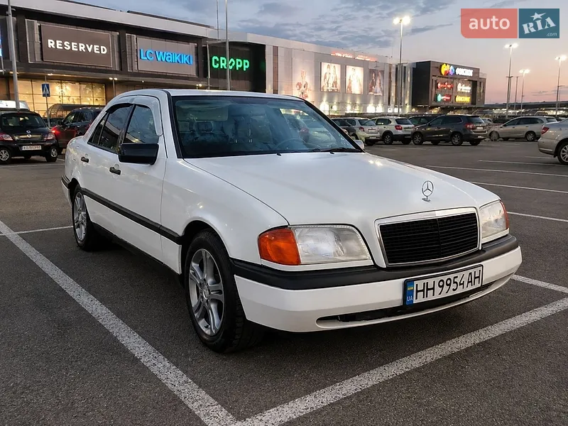 Mercedes-Benz C-Class 1994
