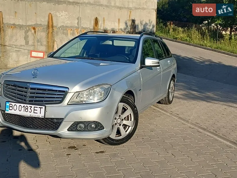 Mercedes-Benz C-Class 2011