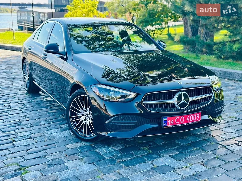 Mercedes-Benz C-Class 2024