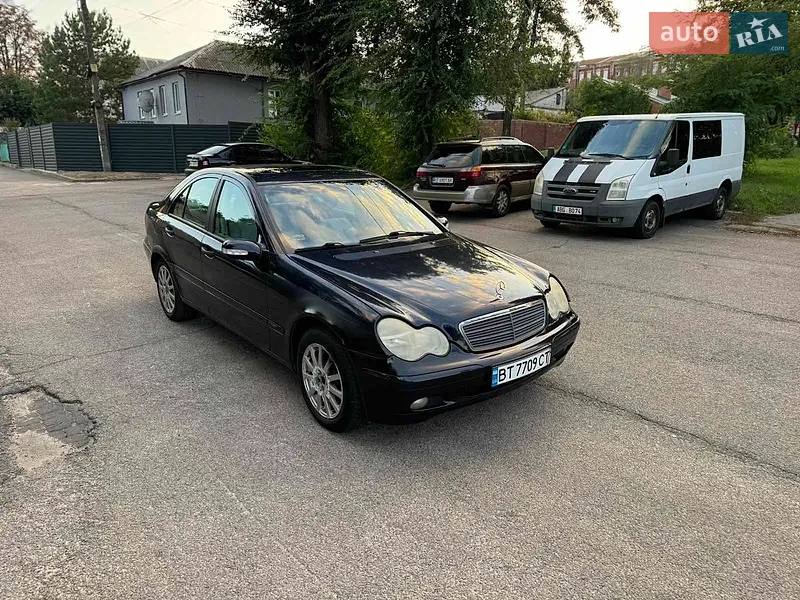 Mercedes-Benz C-Class