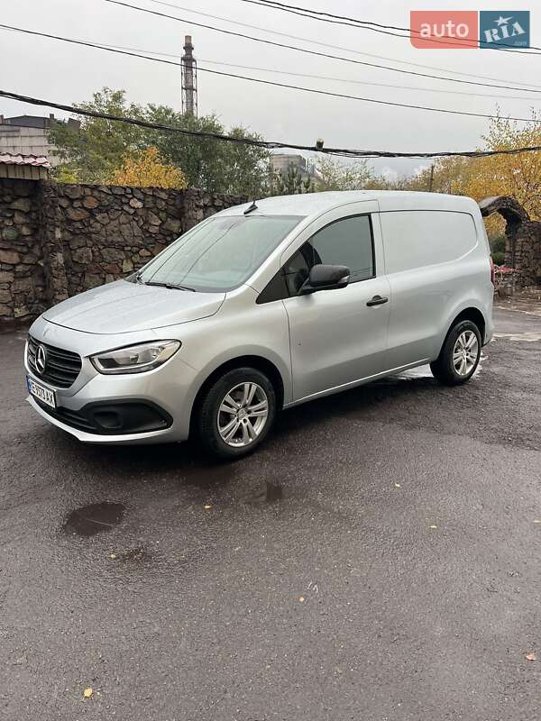Грузовой фургон Mercedes-Benz Citan
