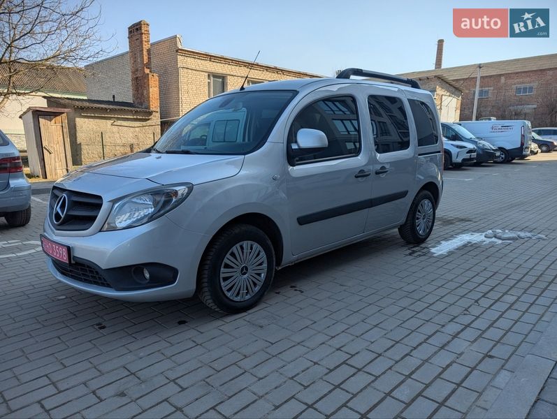 Минивэн Mercedes-Benz Citan