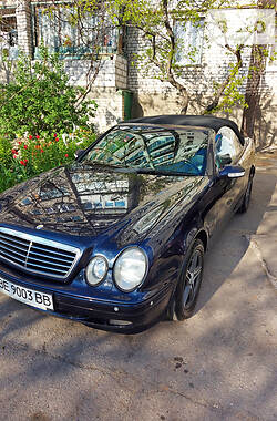 Mercedes-Benz CLK-Class   2001