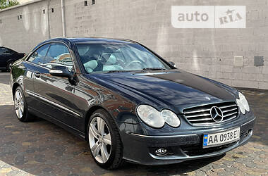 Mercedes-Benz CLK-Class  2003