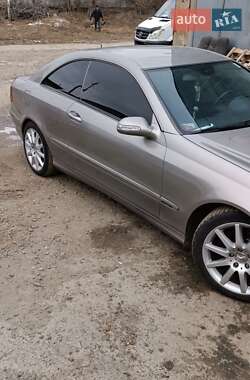 Mercedes-Benz CLK-Class  2004