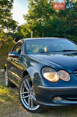 Mercedes-Benz CLK-Class 2004