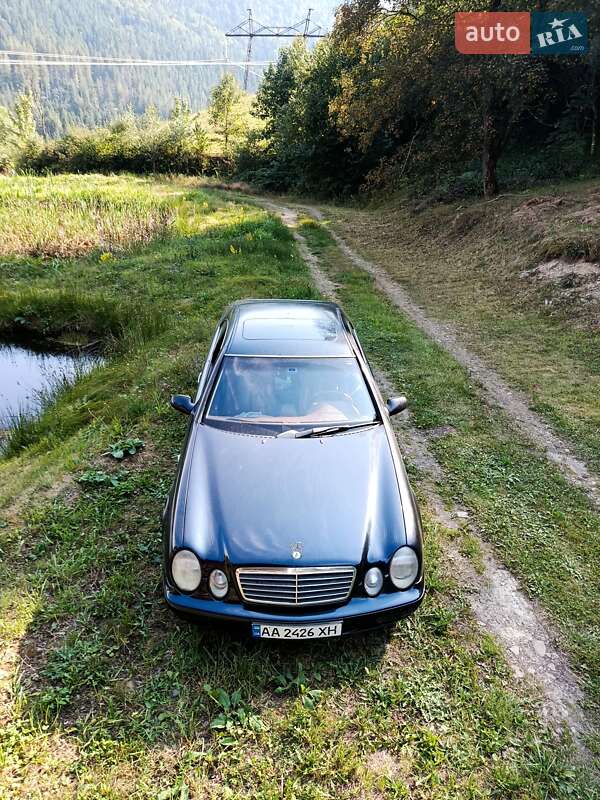 Mercedes-Benz CLK-Class