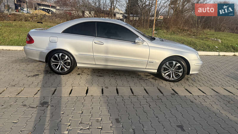 Mercedes-Benz CLK-Class