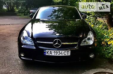 Mercedes-Benz CLS-Class  2005