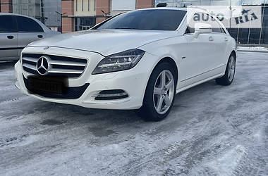 Mercedes-Benz CLS-Class 4 MATIC 2011